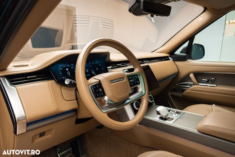 Land Rover Range Rover 4.4 V8 P530 LWB SV - 12