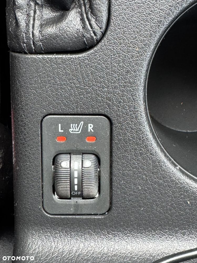 Subaru Legacy Kombi 2.0i Comfort - 33