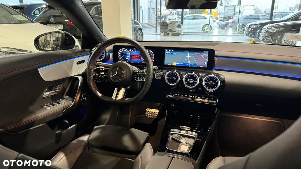 Mercedes-Benz CLA 200 AMG Line 7G-DCT - 16