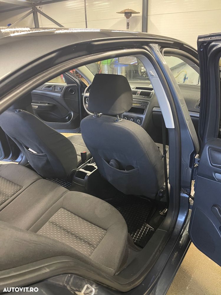 Skoda Octavia 1.6 TDI DPF Classic - 7