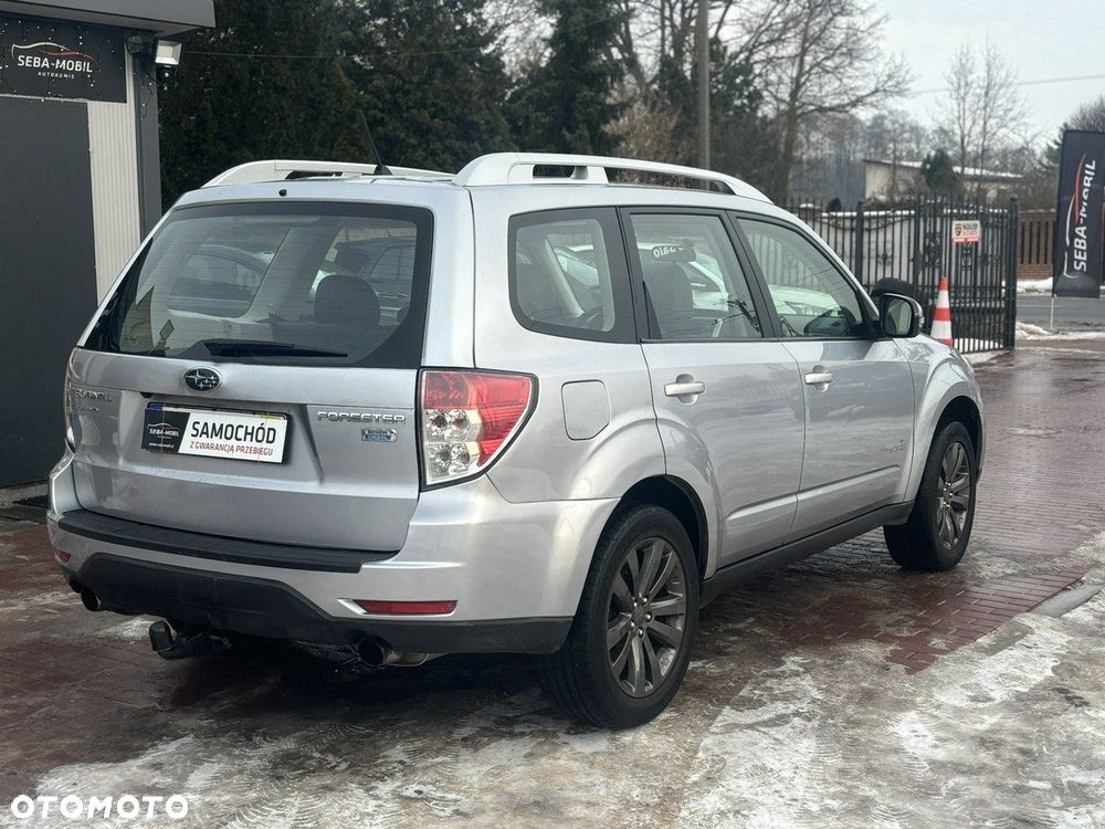 Subaru Forester 2.0 D Exclusive - 7