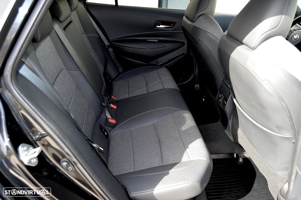 Toyota Corolla Touring Sports 1.8 Hybrid Exclusive - 24