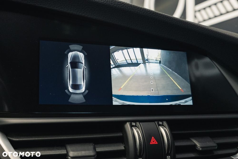 Alfa Romeo Giulia 2.0 Turbo Veloce Q4 - 19