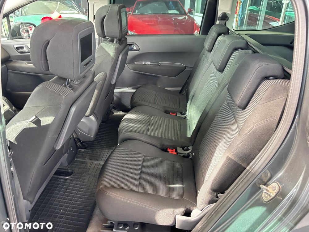 Peugeot 5008 - 18