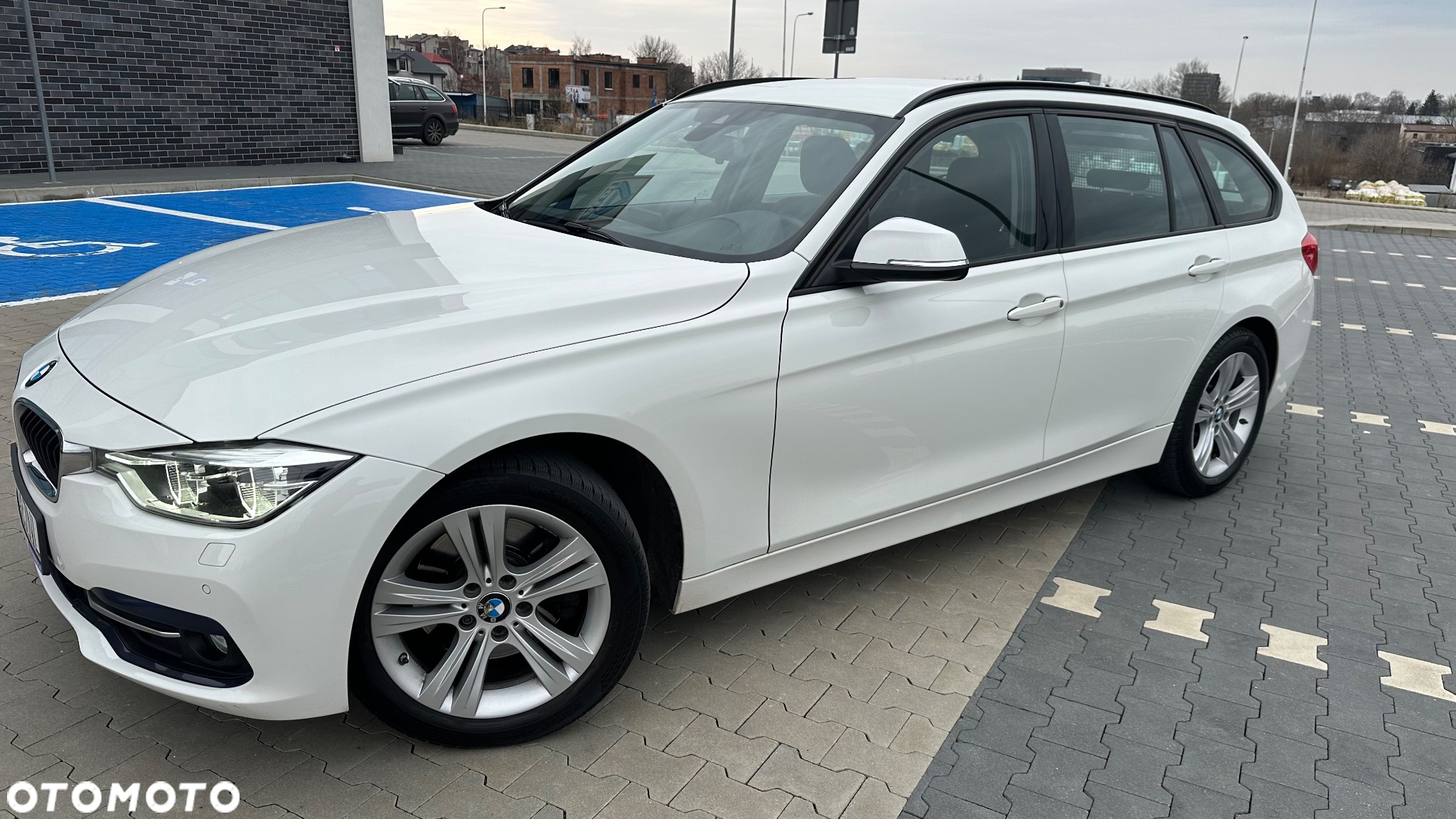 BMW Seria 3 330i xDrive Sport Line Shadow sport - 21