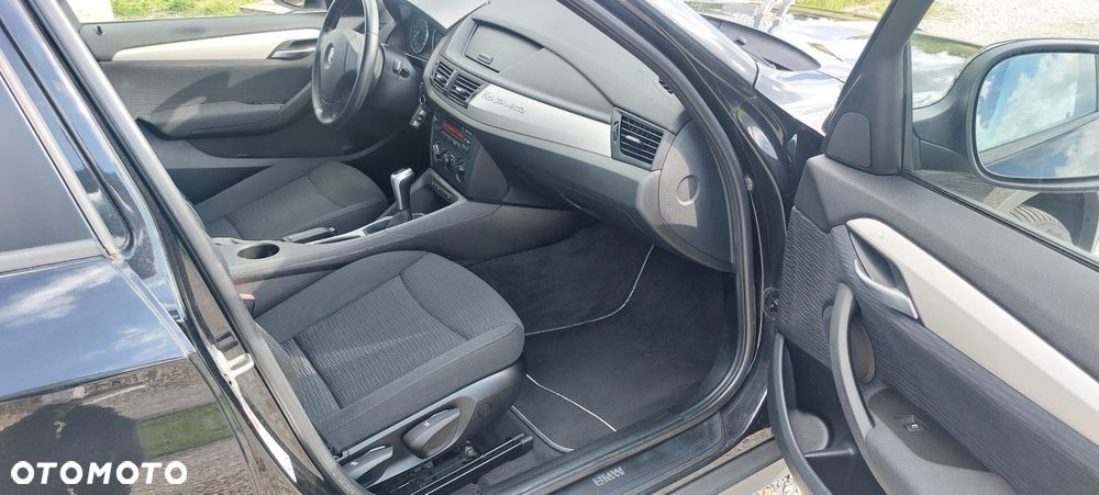 BMW X1 sDrive18i - 16