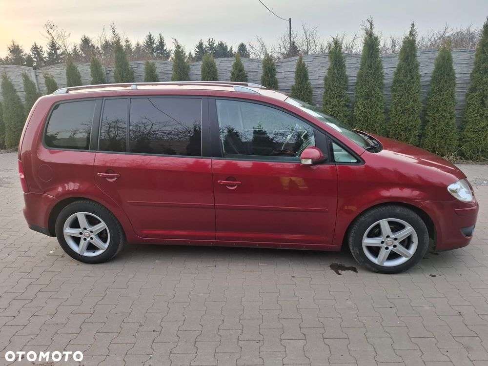 Volkswagen Touran 1.9 TDI DPF BlueMot Trendline - 7