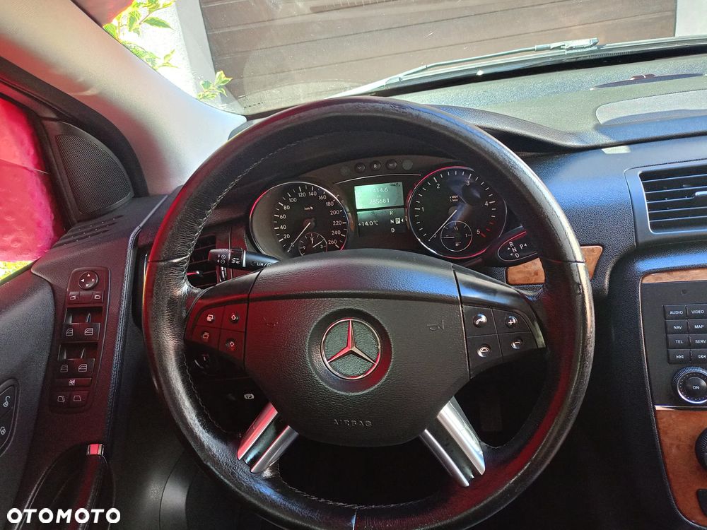 Mercedes-Benz Klasa R 320 CDI 4Matic 7G-TRONIC DPF - 32