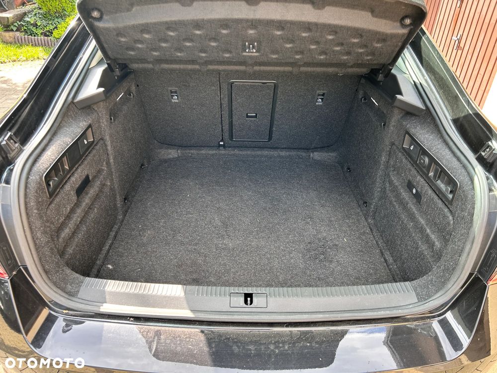 Skoda Superb 2.0 TSI Ambition DSG - 9