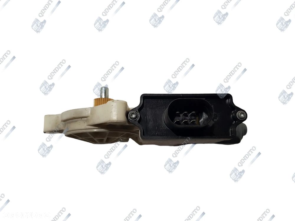 SILNICZEK PODNOSZENIA SZYBY PRAWY MAN TGX 81286016138 - 3