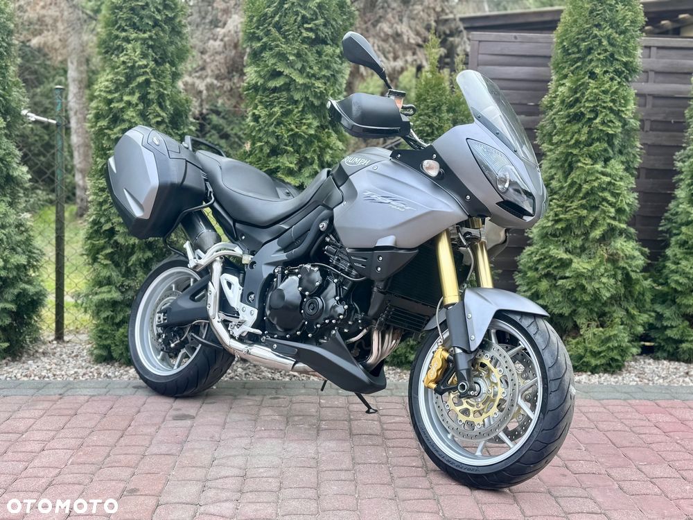 Triumph Tiger - 1