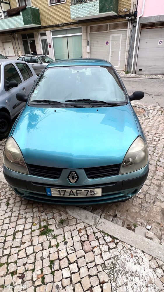 Renault Clio - 1