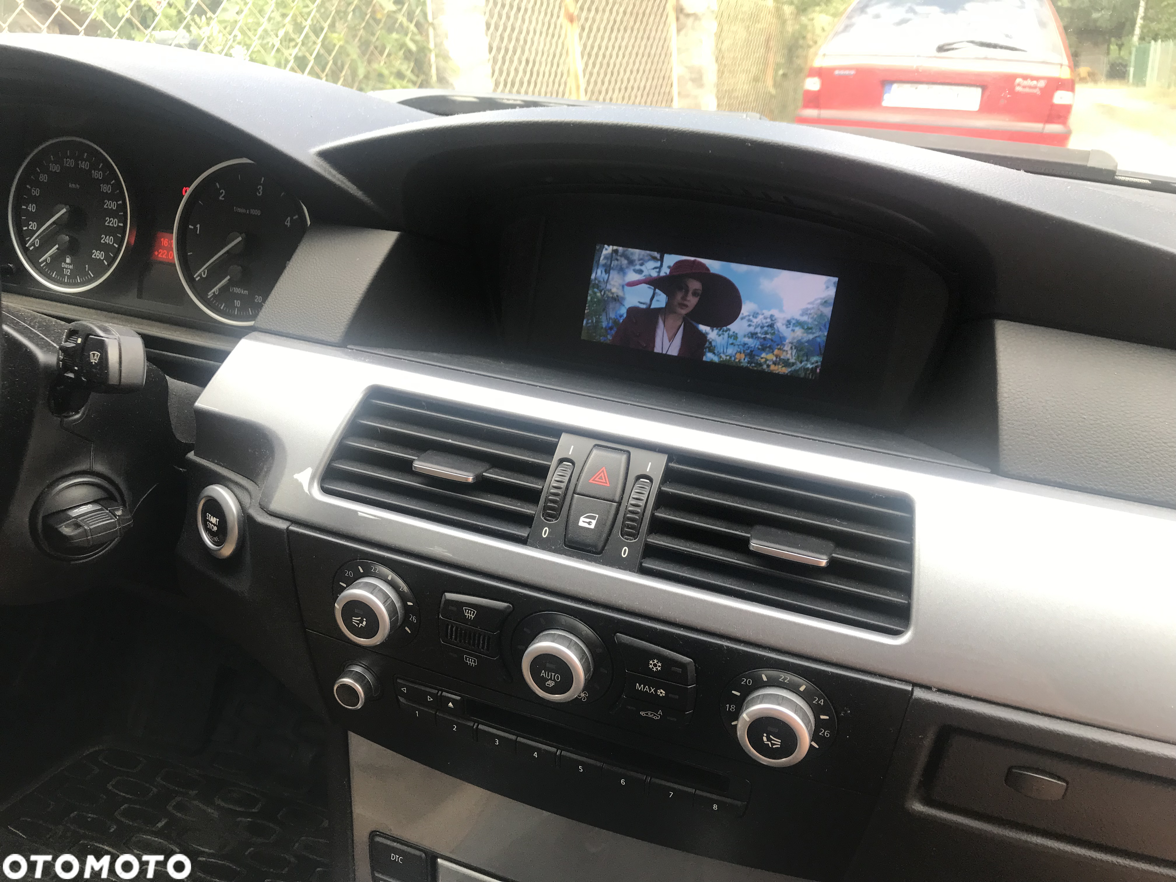 BMW Seria 5 520d Touring Edition Sport - 13