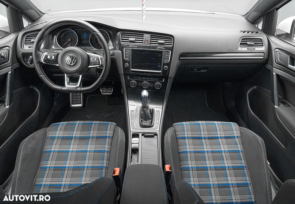 Volkswagen Golf 1.4 GTE Plug-In-Hybrid DSG - 8