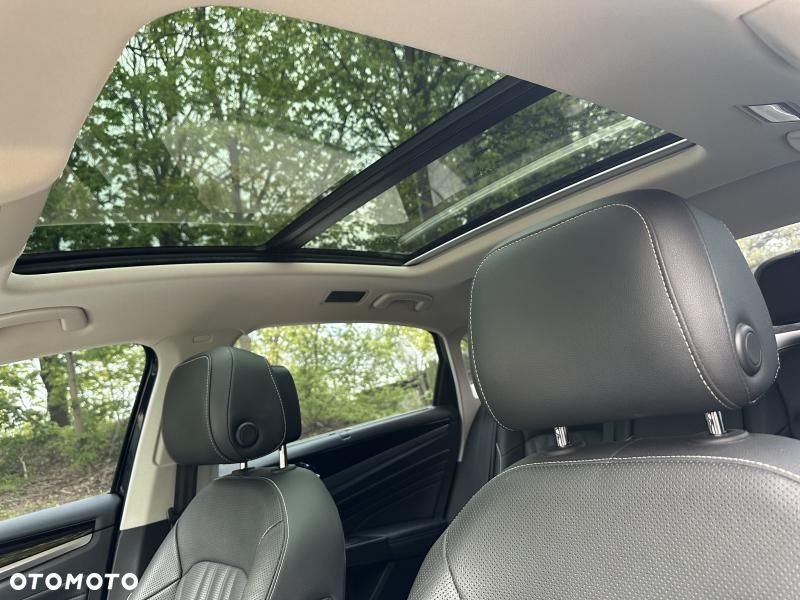 Volkswagen Passat - 18