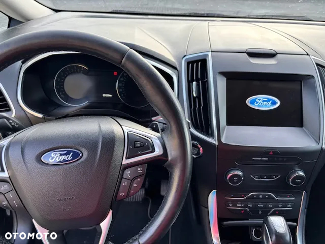 Ford S-Max 2.0 TDCi Titanium PowerShift - 6