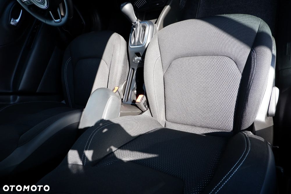 Jeep Renegade 1.3 T-GDI Automatik Longitude - 7
