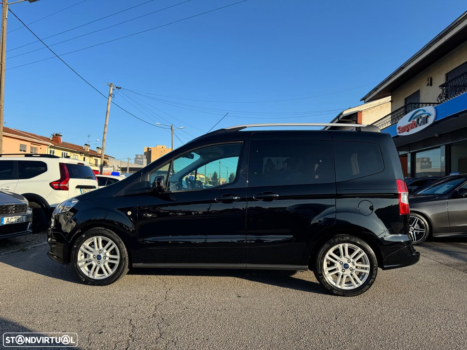 Ford Tourneo Courier 1.0 EcoBoost Titanium - 3