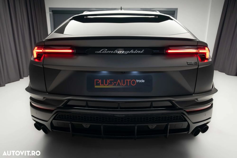 Lamborghini Urus - 16