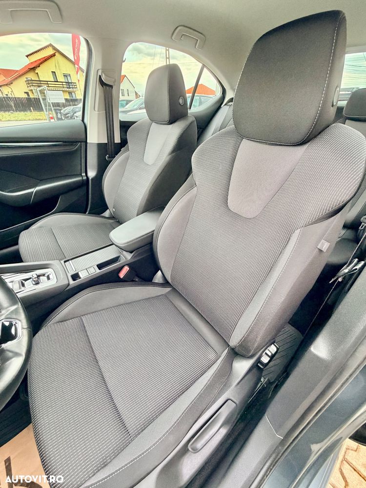 Skoda Octavia 1.5 TSI DSG MHEV Ambition - 10