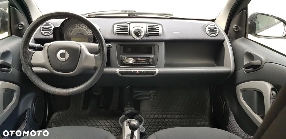 Smart Fortwo coupe softouch black&white limited micro hybrid drive - 13