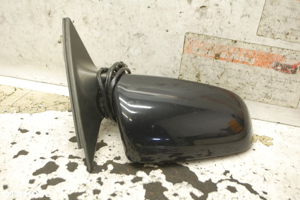 LUSTERKO PRAWY PRZÓD PRZEDNIE PRAWE LX7Z/ LZ5L/ LY9B/ LY5K AUDI A4 B6 5 PIN - 19