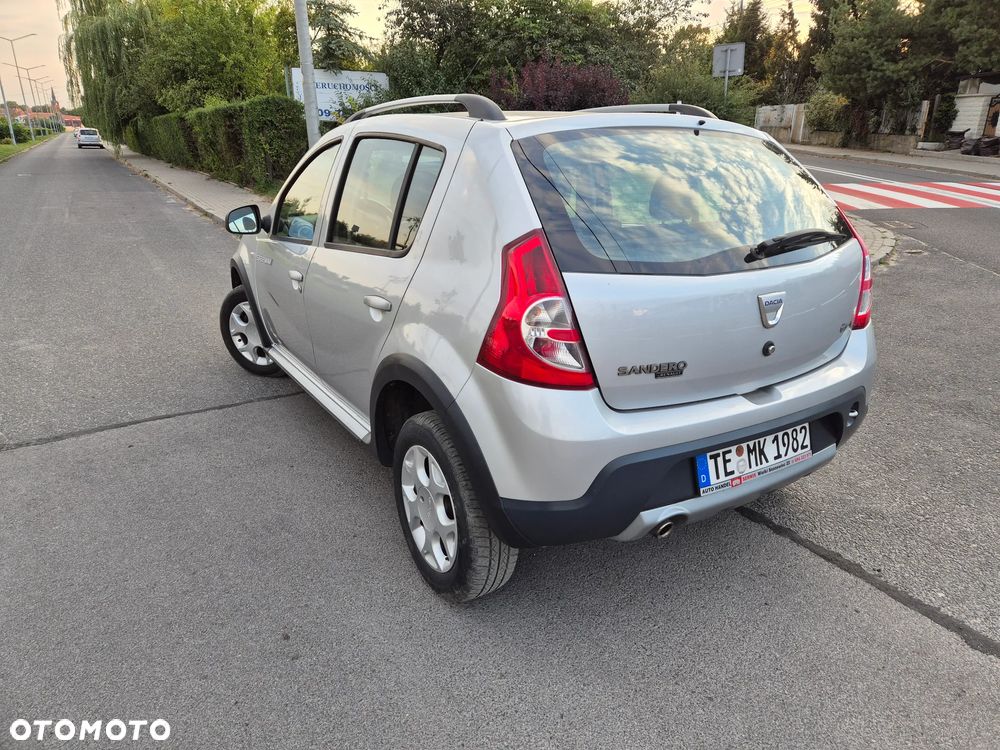 Dacia Sandero - 3