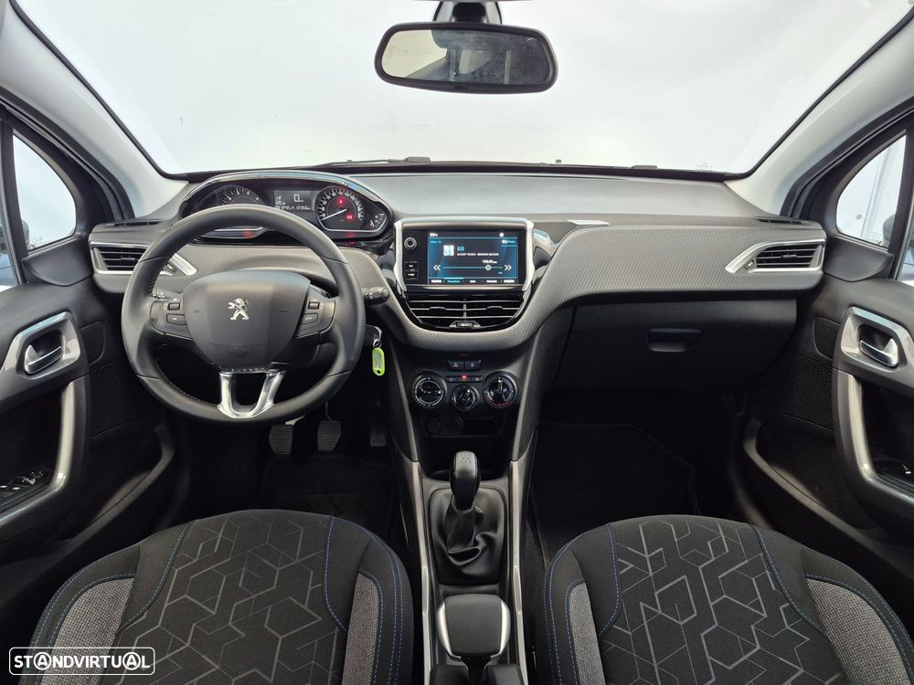Peugeot 2008 1.2 PureTech Style - 9