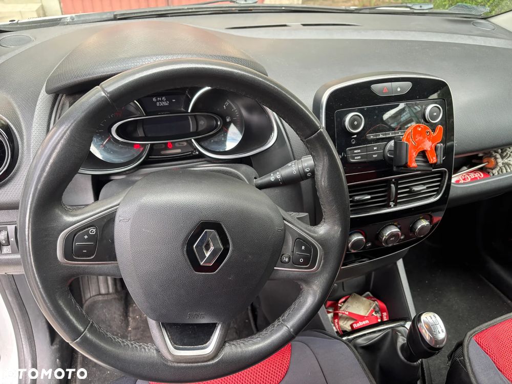 Renault Clio 1.2 16V Life - 4