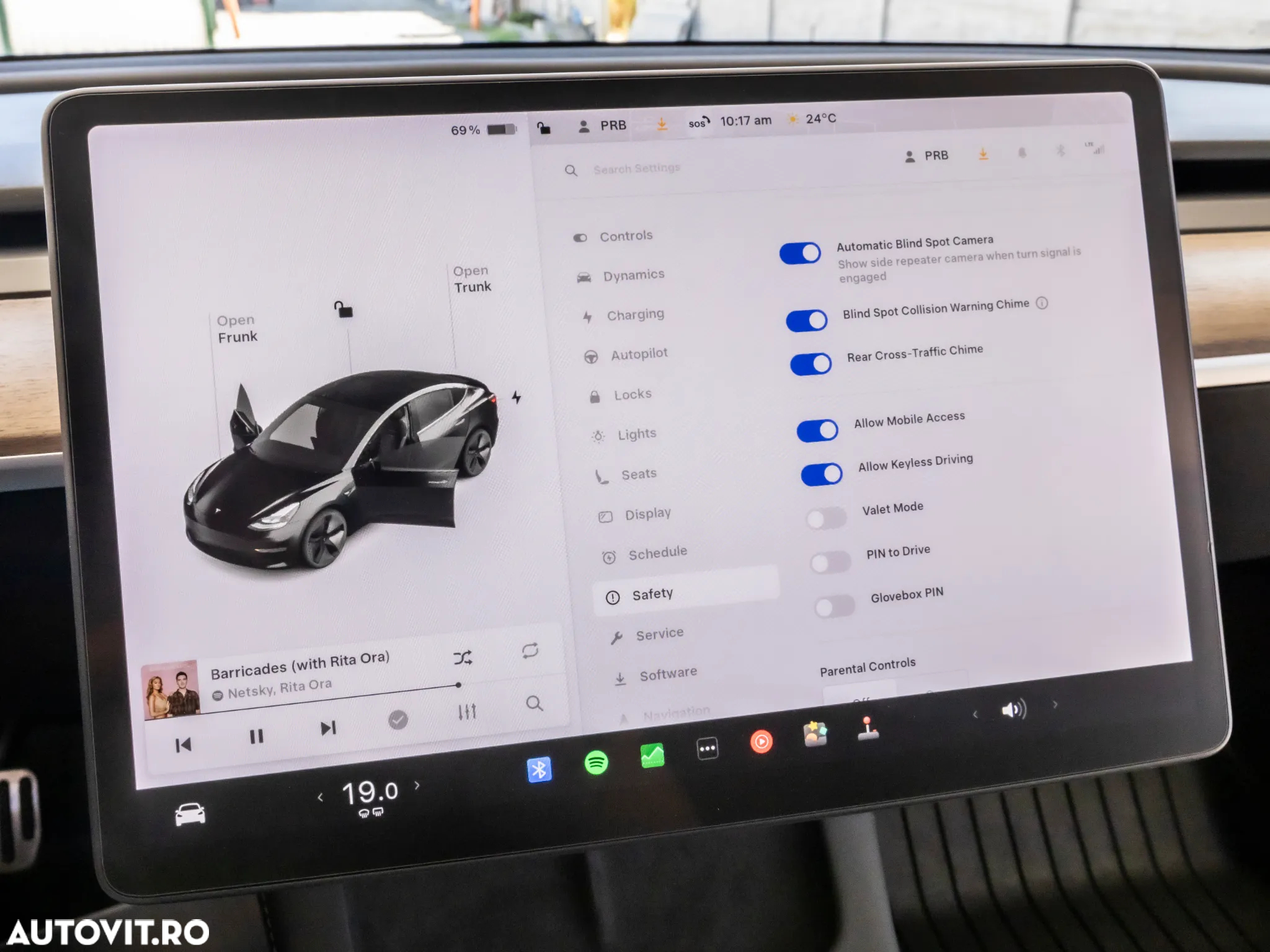 Tesla Model 3 Long Range - 30