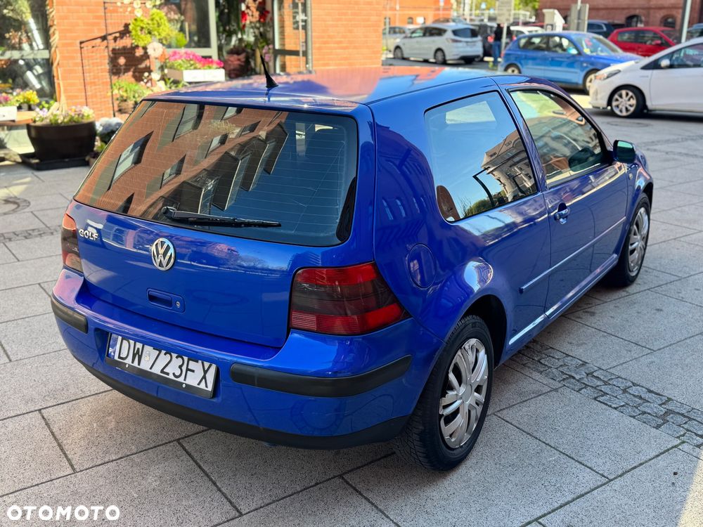 Volkswagen Golf - 5