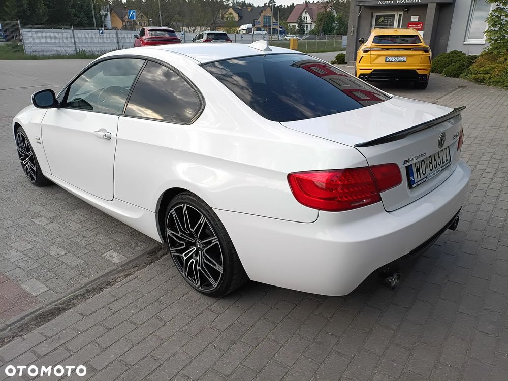 BMW Seria 3 335i xDrive M Sport Edition - 4