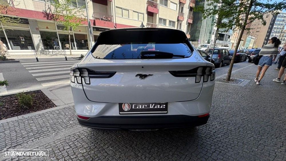 Ford Mustang Mach-E Standard - 6