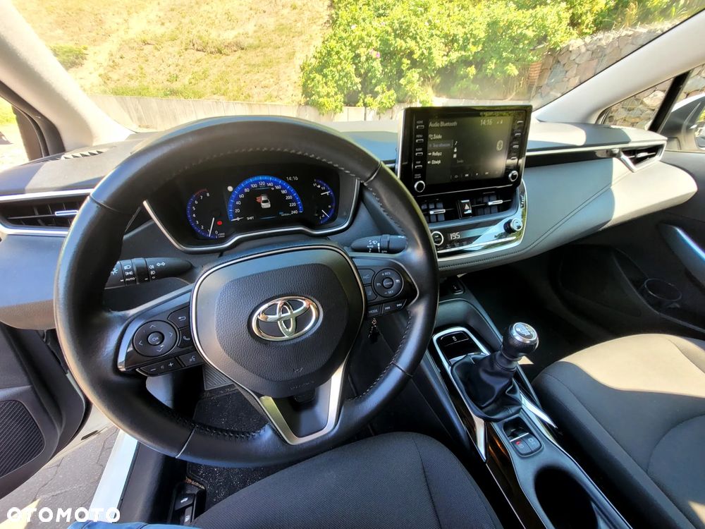Toyota Corolla 1.6 Comfort - 22