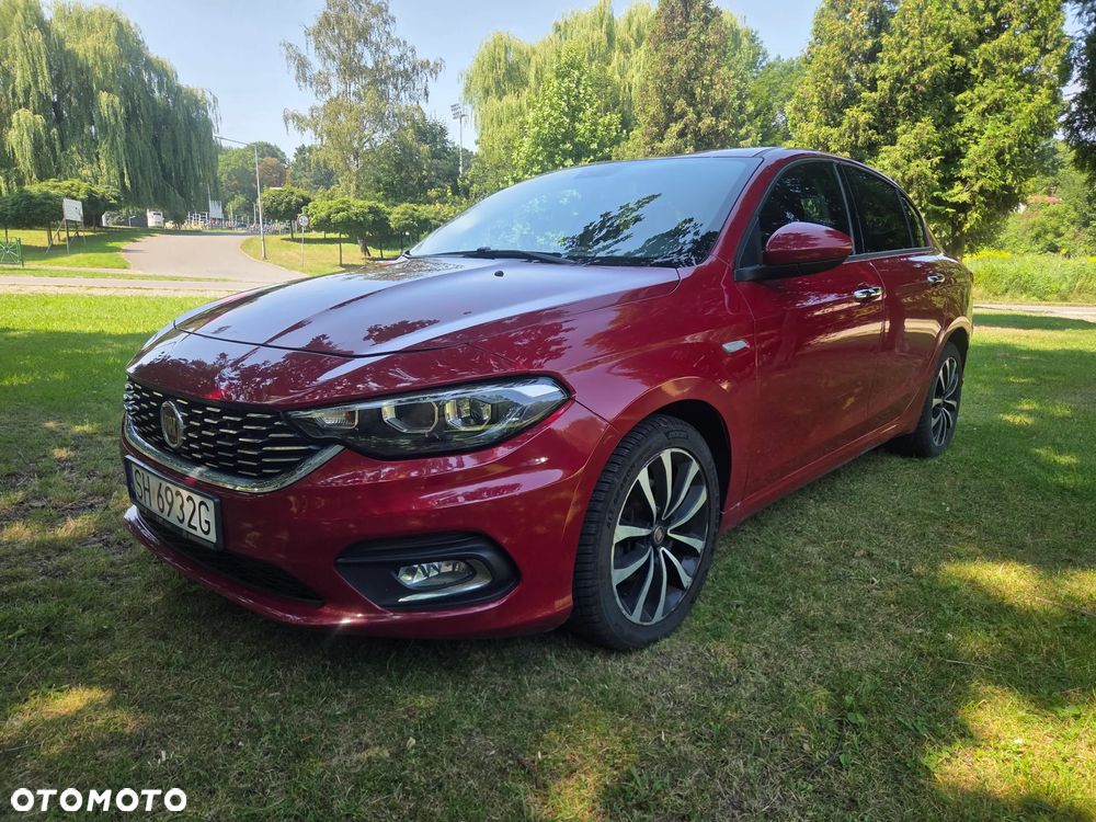 Fiat Tipo 1.4 16V Lounge EU6d - 1
