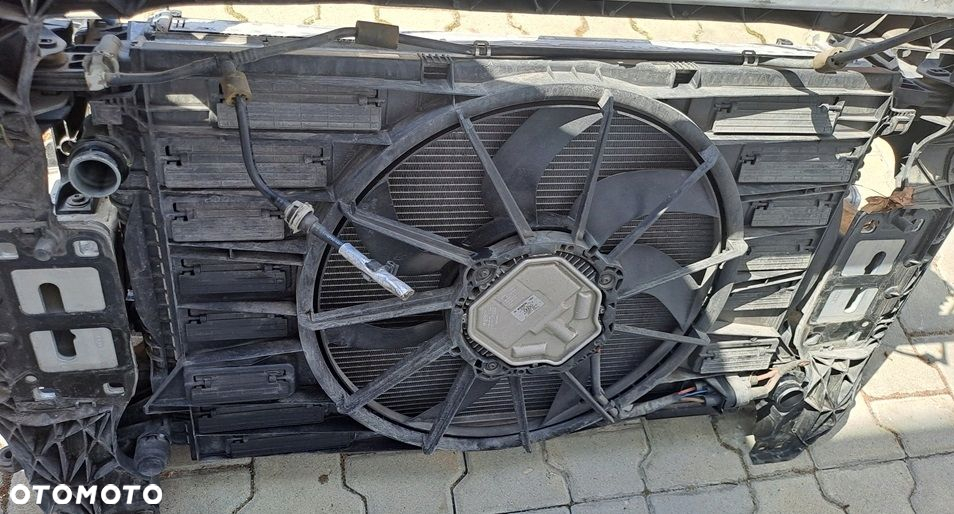 AUDI Q8 4M8 MASKA ZDERZAK PAS BŁOTNIK MATRIX FULL LED S-LINE LY9C - 12
