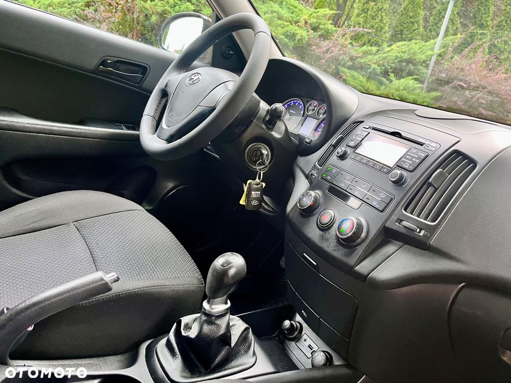 Hyundai i30 1.4 Team 08 - 15
