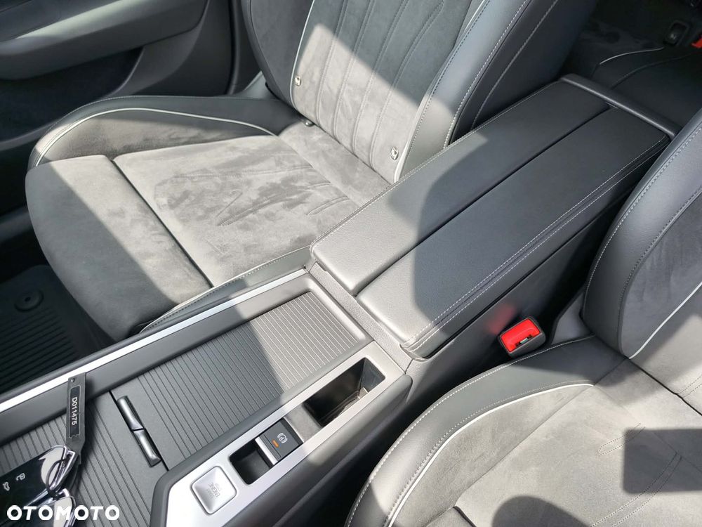 Volkswagen Passat 2.0 TDI SCR DSG Business - 29