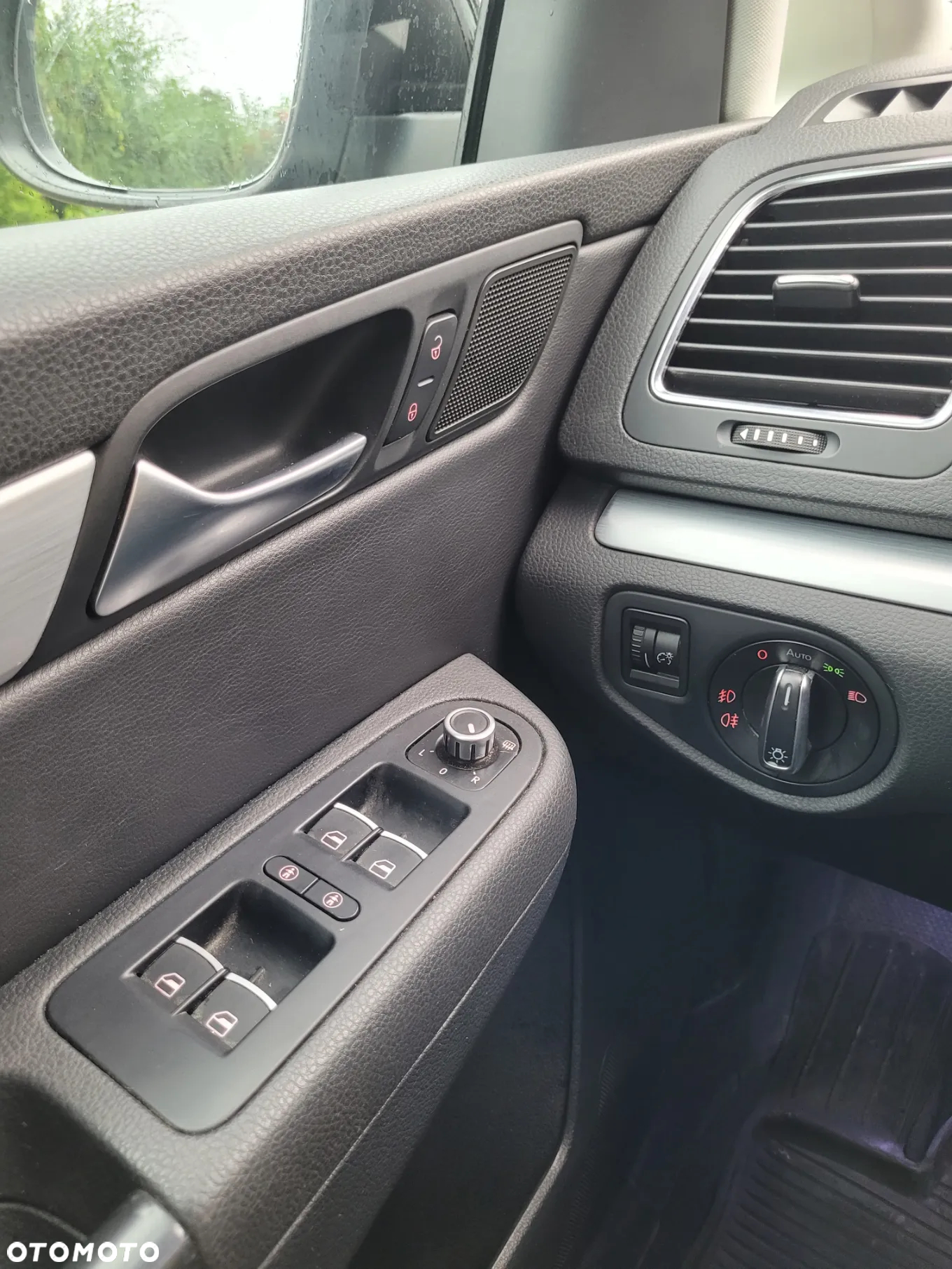 Volkswagen Sharan - 15