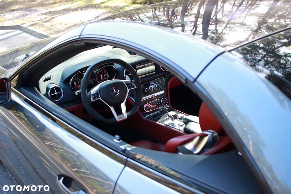 Mercedes-Benz SL 63 AMG - 14