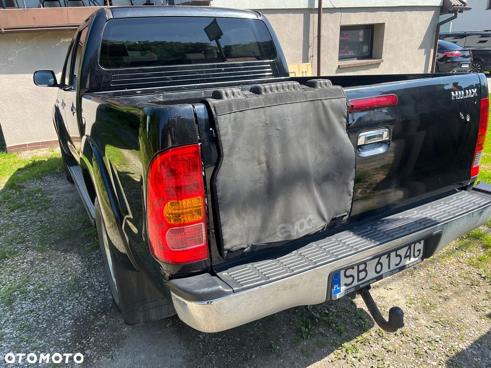 Toyota Hilux 3.0 D-4D SR5-X - 4