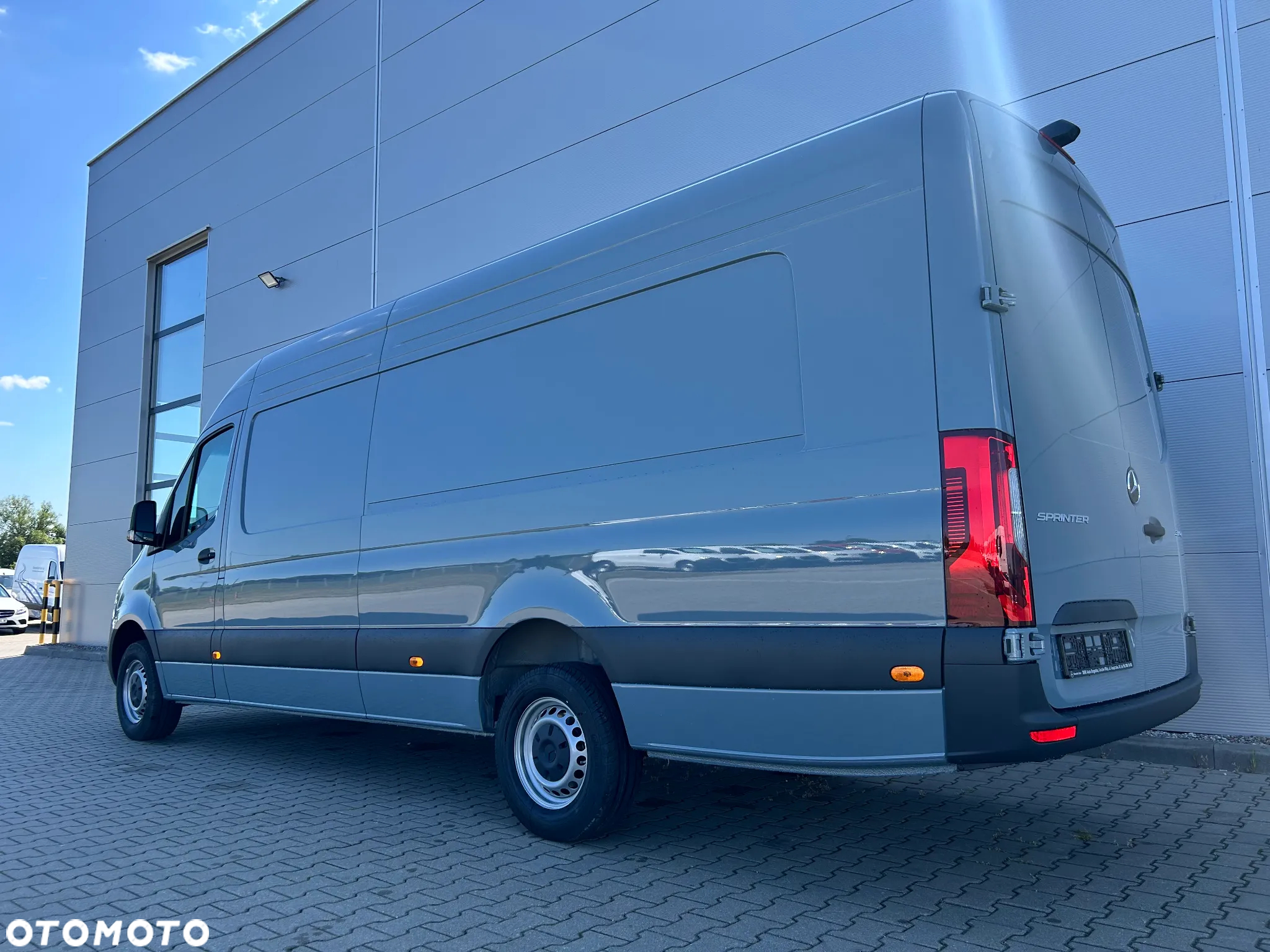 Mercedes-Benz SPRINTER 319 CDI FURGON EKSTRA DŁUGI - 2