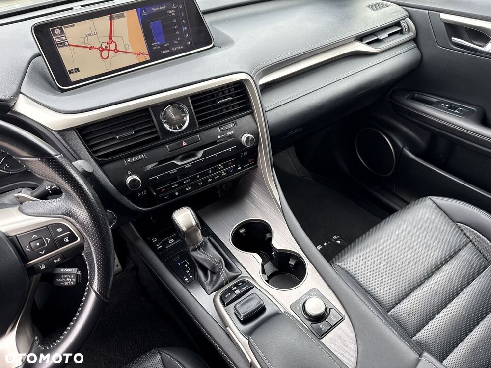 Lexus RX 200t / 300 F Sport - 22