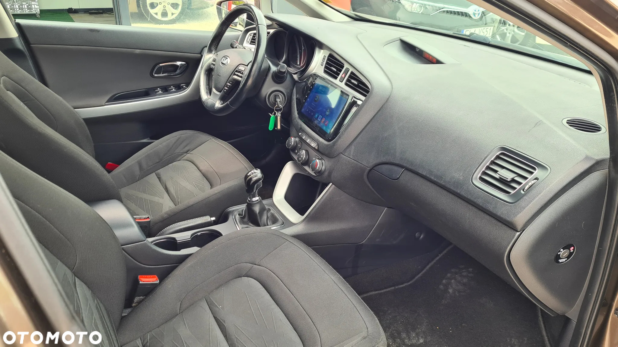 Kia Ceed - 6