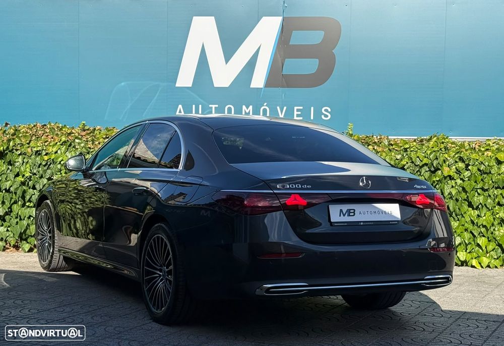 Mercedes-Benz E 300 de Avantgarde 4Matic - 29