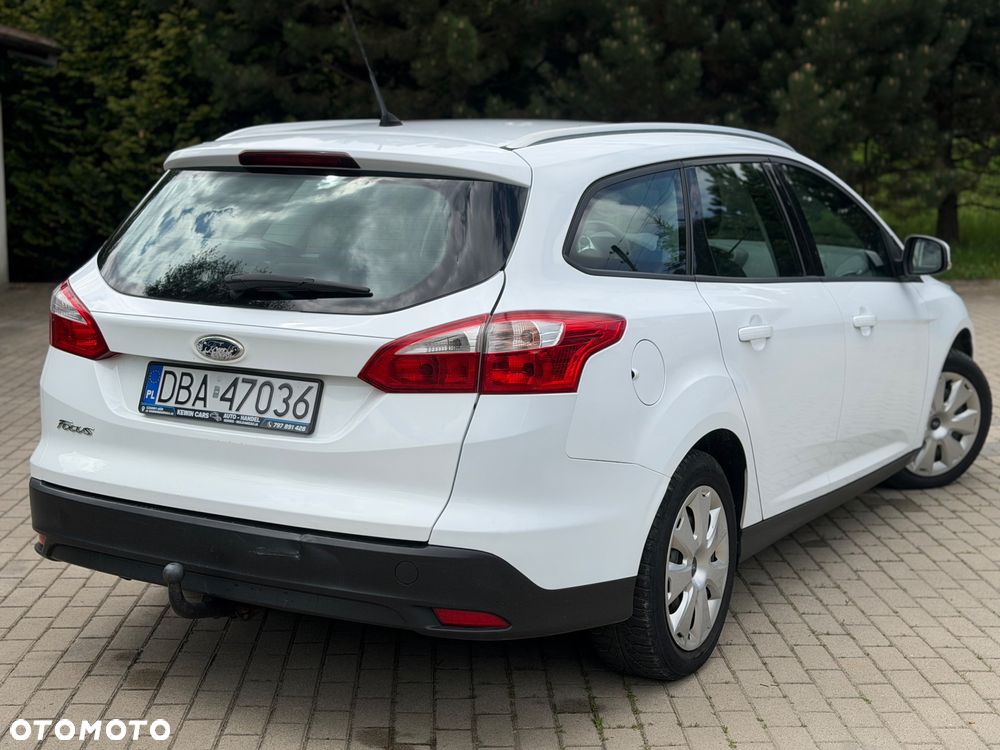 Ford Focus SW 1.6 Ti-VCT Trend - 2
