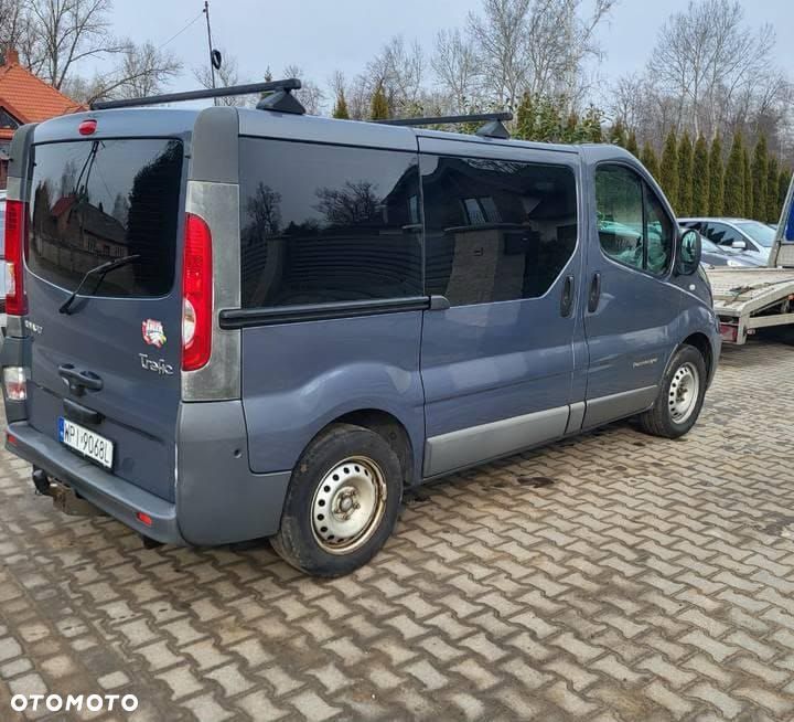 Renault Trafic - 2