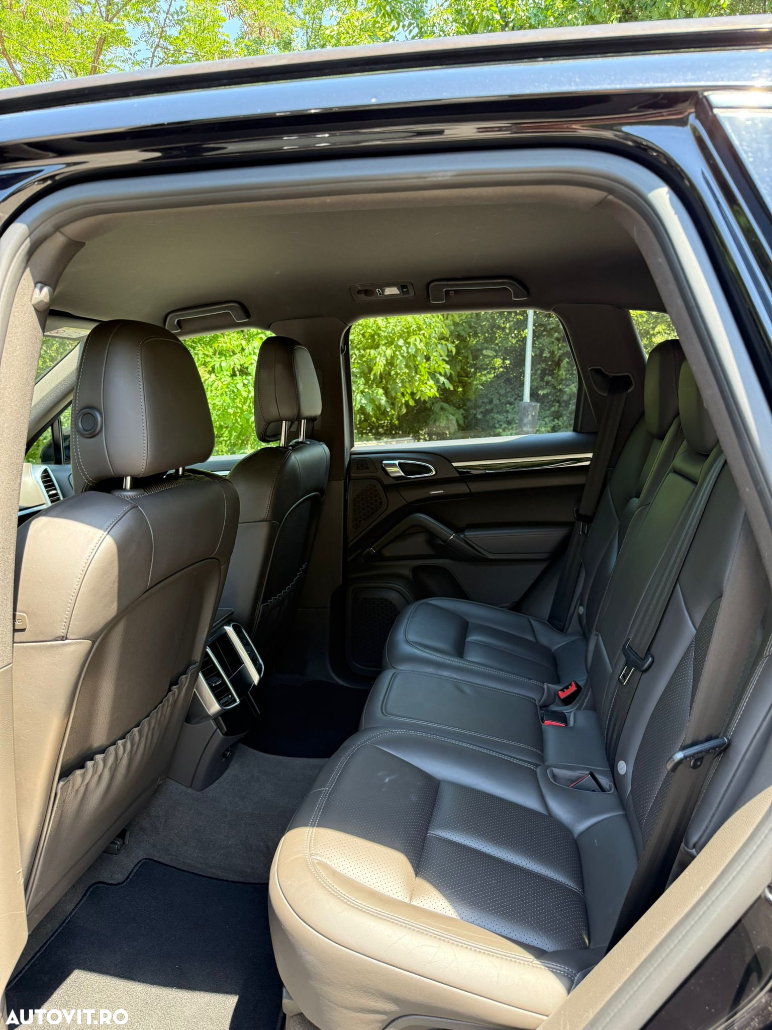 Porsche Cayenne 3.0 L - 28