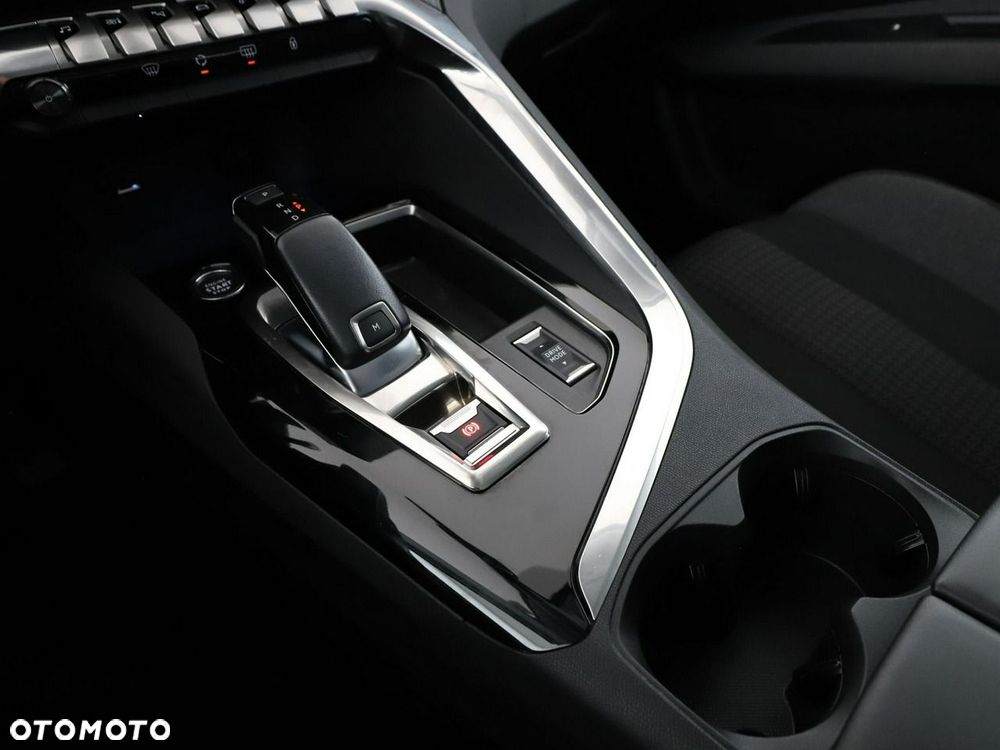 Peugeot 5008 1.2 PureTech Active Pack S&S EAT8 - 30