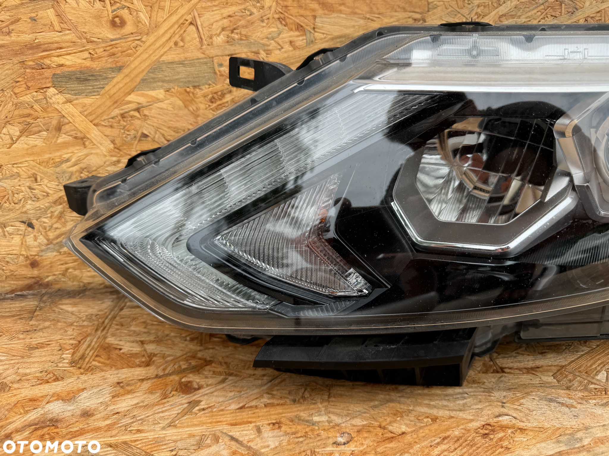 LAMPA REFLEKTOR PRZÓD PRZEDNIA LEWA LH NISSAN QASHQAI J11 II 2 13-17 SOCZEWKA+LED 100-13899L MD-E13-13899L ORYGINAŁ - 2